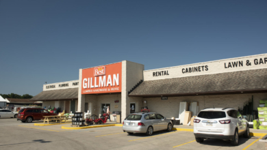 Photo of Retail Beacon Award — Gillman Home Centers