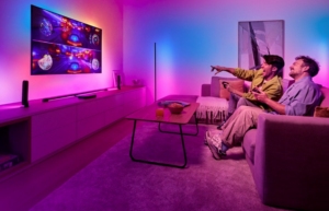 Philips/Signify Smart Lighting HDMI Sync Box 2.1 1 Phillips HUE Philips/Signify Smart Lighting HDMI Sync Box 2.1